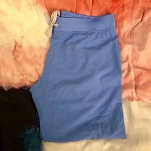 NWT Figs Petite Livingston Scrub Pants (L)